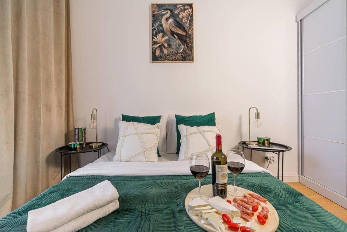 Apartment Lumina Premium With Parking Lodz (Lodz)